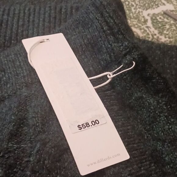 EVERY hunter green  High waisted knit sweater shorts (M) - Picture 7 of 8